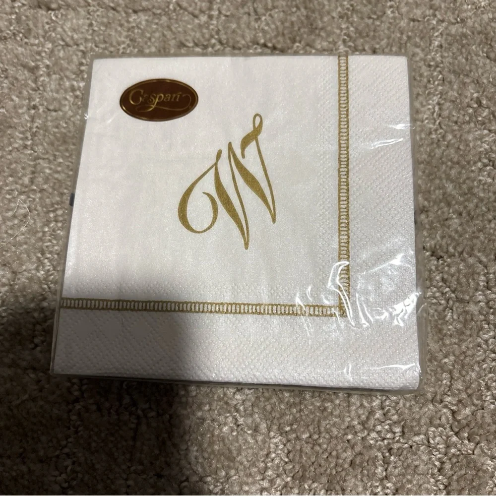 Caspari Hemstitch Script Letter W 20 Triple Ply Napkins 25cmx25cm